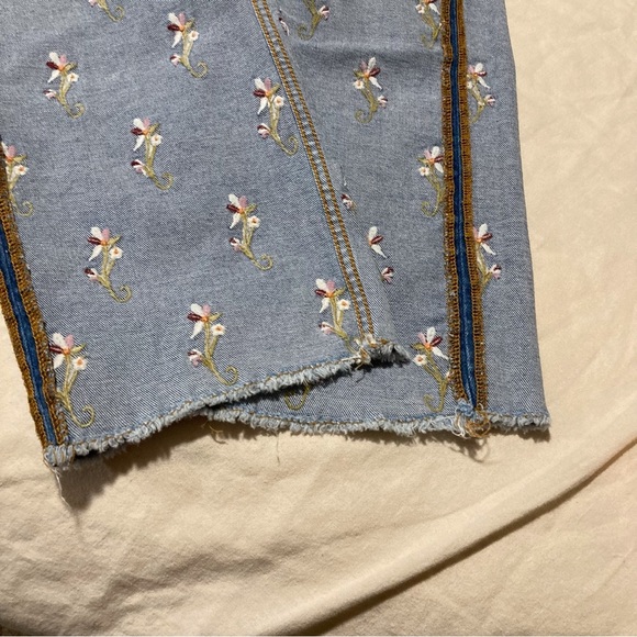 Pilcro and the Letterpress Embroidered Cropped Jeans | Anthropologie - Picture 12 of 16